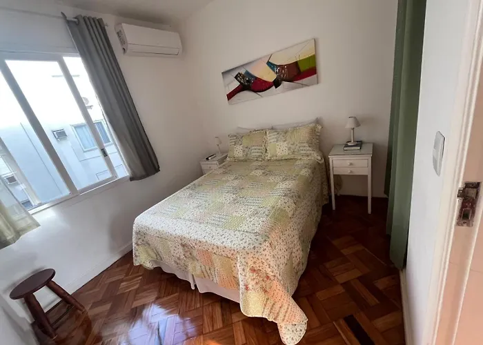 Ocean Breeze - 3 Quartos, 2 Banheiros, Garagem, Ar Condicionado, Moderno, Silencioso, Andar Alto, Vista Livre, Internet 250mbps, 2 TVs Smart, Praia Ipanema, Metro, Porteiros 24 Hrs e Segurança 24Hrs, 2 Elevadores Rio de Janeiro